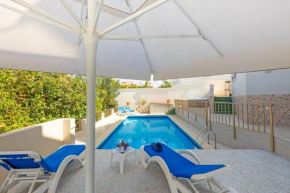 Villa Lorella - Private Pool, Jacuzzi By Homely
